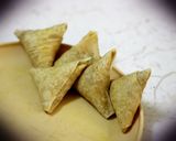 A picture of step 5 of Kheema Samosa.