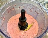 Φωτογραφία βήματος 1 της συνταγής Smoothie φράουλα μπανάνα🍓🍌