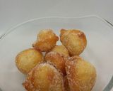 Foto del paso 3 de la receta: Bolitas fritas de yogur y vainilla