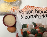 Foto del paso 1 de la receta: Bolitas de brócoli, coliflor y zanahoria