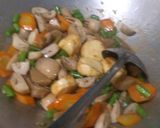 Foto langkah ke 2 dari resep Cah Sosis Tofu.