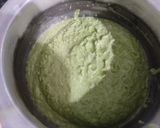 A picture of step 1 of Hari lahsun Ka chilla.
