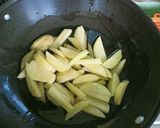 Foto langkah ke 3 dari resep Kentang goreng simple.
