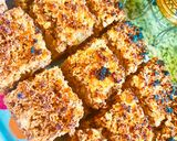 Foto del paso 8 de la receta: TORTA DE BANANA🍌MANZANA🍎Y CACAO🍫AMARGO CON CRUMBLE DE COCO 🥥