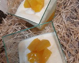 Foto del paso 9 de la receta: Mousse de chocolate blanco y yogur con gelatina de melocotón