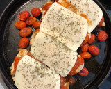 Foto del paso 7 de la receta: Gratinado de pollo en hasselback con tomates cherry