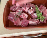 Foto del paso 2 de la receta: Costillas al horno con cerveza