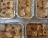 Foto langkah ke 6 dari resep Bread Puding Raisin with Vanilla sauce.