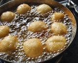 A picture of step 6 of Dahi Bhalla Chaat.