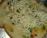 तवा गार्लिक चीज़ ब्रेड (tawa garlic cheese bread recipe in Hindi) रेसिपी चरण 1 फोटो