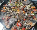 Foto del paso 3 de la receta: Jabalí "a la cazadora" con agua de mar