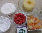 A picture of step 1 of Pineapple Dome Cake.