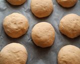 Hamburger zsemle recept fázis 2 fotója