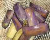 Foto langkah ke 1 dari resep Terong balado sederhana.
