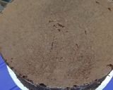 Foto langkah ke 3 dari resep Birthday Chocolate Cake.