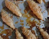 Foto langkah ke 3 dari resep Mini Croissant Keju.