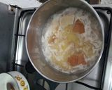 A picture of step 2 of Onion Soup with Cheese and Hard-Boiled Egg.