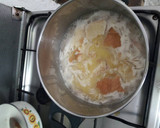 Foto del paso 2 de la receta: Sopa de cebolla con queso y huevo duro