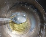 A picture of step 1 of Pears halwa.