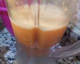 A picture of step 1 of Carrot and ginger juice.