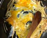 Foto del paso 2 de la receta: Bacalao con revuelto de puerros