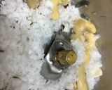 A picture of step 1 of Mushroom mattar curry with coconut flavour.