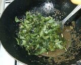 A picture of step 4 of Aloo palak paratha.
