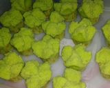 Foto langkah ke 6 dari resep BolkusPANDAN ala bolkus Gula merah ci tintin rayner.