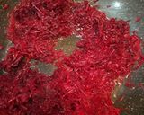 A picture of step 1 of Beetroot halwa.