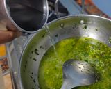 A picture of step 2 of Besan Curry with Bhakhri.