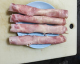 Foto del paso 2 de la receta: Rollitos de jamón york y queso