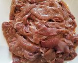 รูปขั้นตอนการทำที่ 1 ของ ตับผัดพริกหวาน