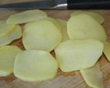 Une image de l'étape 1 de Des œufs à la pomme de terre.