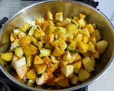 A picture of step 3 of Masala Idli.