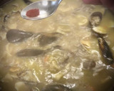 Foto del paso 4 de la receta: Arroz al azafrán con mejillones y almejas