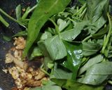 Foto langkah ke 3 dari resep Kwetiau kangkung belacan.