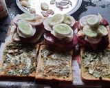 A picture of step 3 of Brown bread vegetables grilled sandwich.