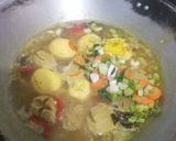 Foto langkah ke 4 dari resep Telur bakso kuah santan.