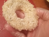 Aros de cebolla rellenos con queso