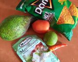 Foto langkah ke 1 dari resep Guacamole for Nachos.