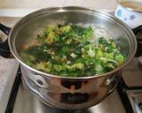 Foto del paso 7 de la receta: Sopa de canónigos con pechuga de pollo