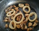 Foto del paso 9 de la receta Arroz con setas y marisco