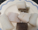 Foto del paso 6 de la receta: Patatas con bacalao y langostinos