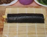 Foto langkah ke 8 dari resep Bulgogi Gimbab (불고기 김밥).