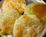 A picture of step 6 of Matar kachori.