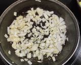 Foto del paso 3 de la receta: Lomo en salsa de cebolla y setas 🍄