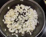 Foto del paso 3 de la receta: Lomo en salsa de cebolla y setas 🍄