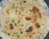 ગ્રીન ગાર્લિક પરાઠા (Green Garlic Paratha Recipe In Gujarati) રેસીપી સ્ટેપ7ફોટો