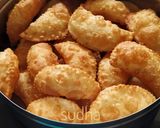 ओल्या नारळाच्या करंज्या - नारळी पौर्णिमा स्पेशल (olya naralachya karanjya recipe in marathi) रेसिपी स्टेप 5 फोटो 