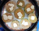 Foto del paso 4 de la receta: Milanesas de zapallitos con omelette de ajo y perejil